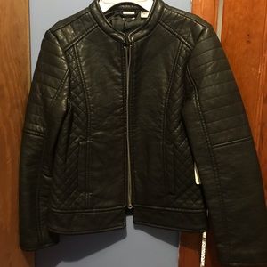 Very cute Leather jacket !